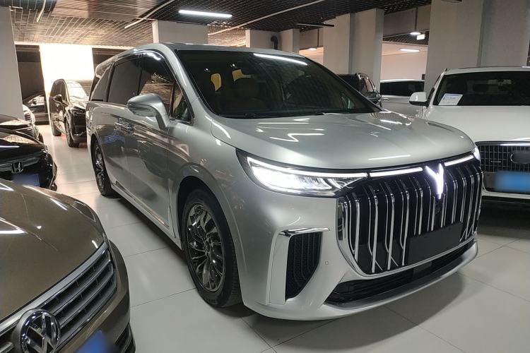 Used VOYAH Dream 2022 Low-Carbon Edition Dream+ Smart Enjoyment Package Front Right 45 Deg