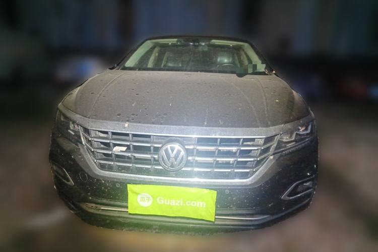 Used Volkswagen Passat 2019 330TSI Luxury Edition China VI Standard
