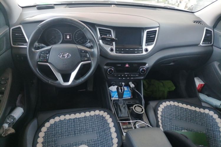 Used Hyundai Tucson 2018 1.6T Dual-Clutch Two-Wheel Drive 15th Anniversary Special Edition