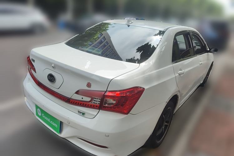 Used BYD Qin New Energy 2014 1.5T Flagship Model
