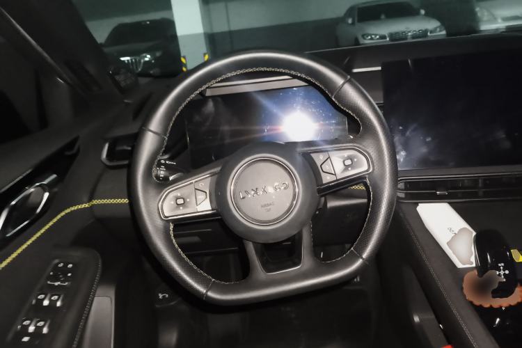 Used Lynk & Co 03 2023 2.0TD DCT JingPro Steering Wheel