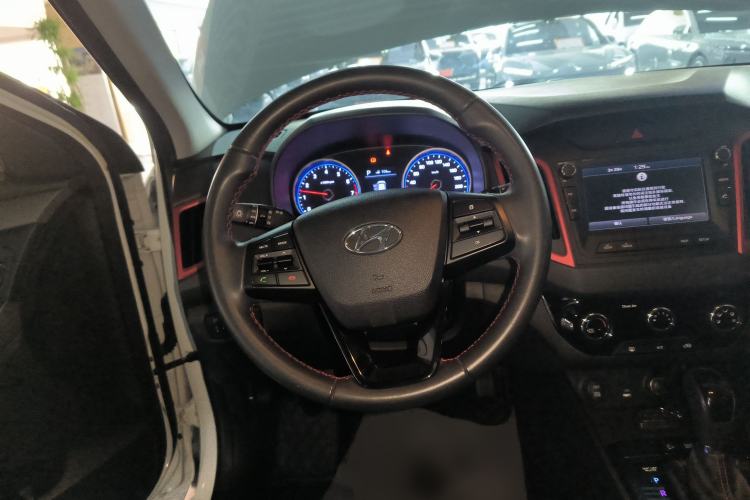 Used Hyundai ix25 2017 1.4T Automatic Smart Version
