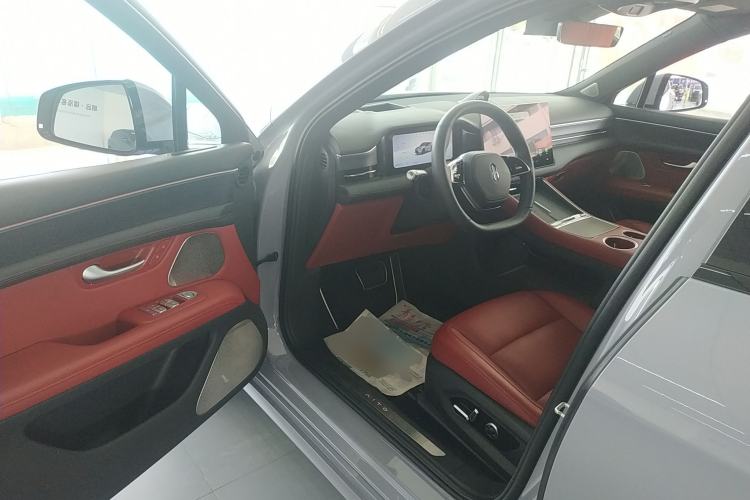 Used Hima AITO M5 2025 Extended-Range Ultra All-Wheel-Drive Version Driver Seat