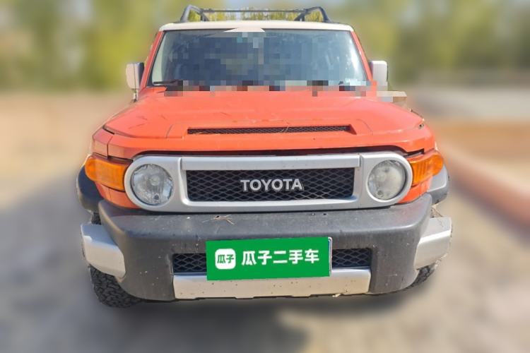 Used Toyota FJ Cruiser 2013 4.0L Front