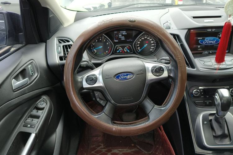 Used Ford Kuga 2013 2.0L GTDi Four-Wheel-Drive Sport Model Steering Wheel