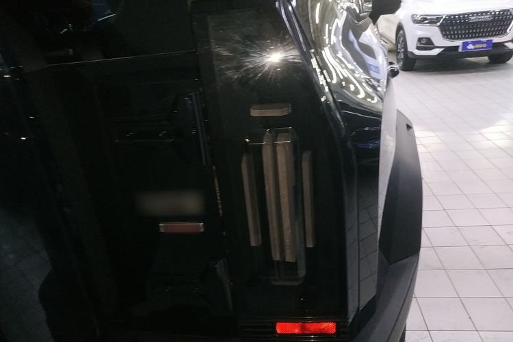 Used JETOUR Traveler 2023 2.0T All-Wheel-Drive CrossPRO Right Rear Taillight