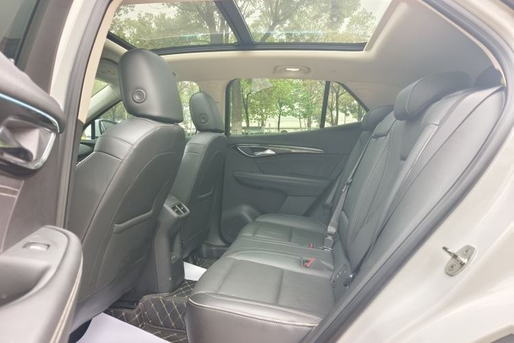 Used Buick Envision 2022 Encore S 552T Two-Wheel-Drive Luxury Model
