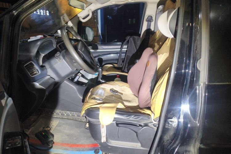 Used FORTHING Lingzhi 2022 Striving Version M5L 1.6L Luxury 7-Seater
