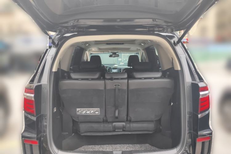 Used Honda Elysion 2016 2.4L Supreme Edition Trunk