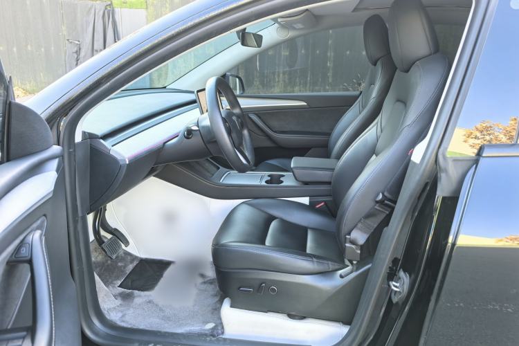 Used Tesla Model Y 2023 Long-Range All-Wheel-Drive Version