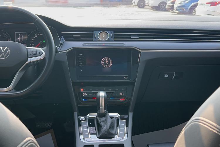 Used Volkswagen Magotan 2020 330TSI DSG Leading Model
