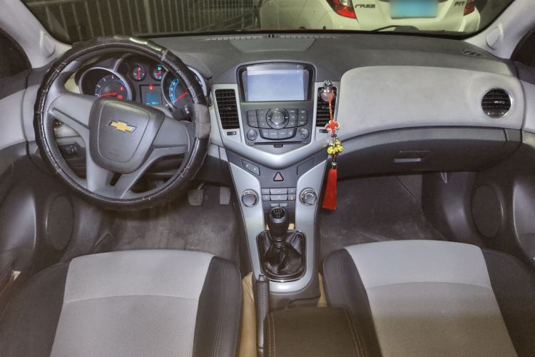 Used Chevrolet Cruze 2012 1.6L SL MT
