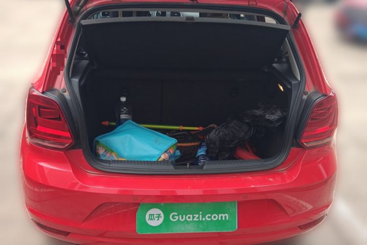 Used Volkswagen Polo 2014 1.6L Manual Comfort Edition
