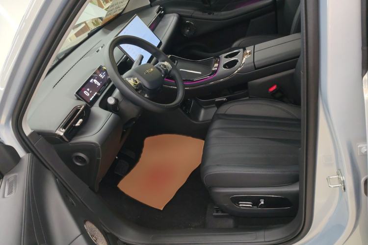 Used AION V 2024 Aion Tyrannosaurus 520 Intelligent Premium Edition Left Front Seat