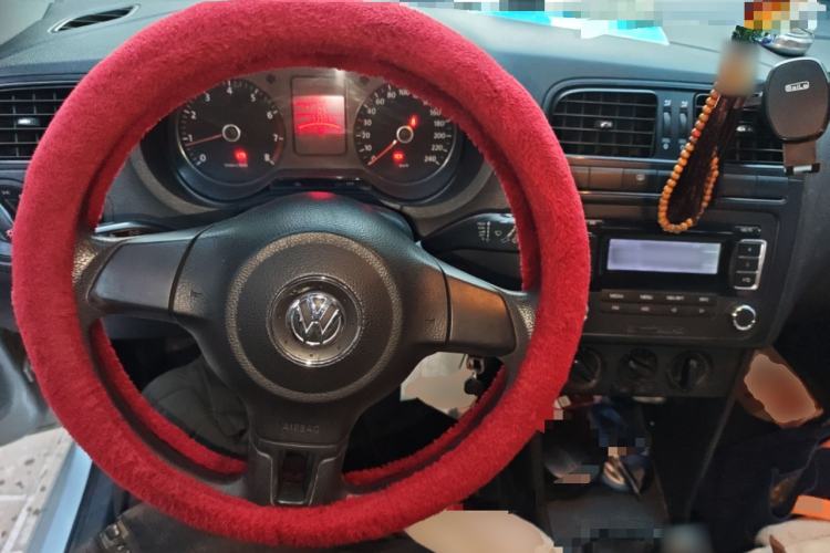 Used Volkswagen Polo 2011 1.4L Manual ZhiLe Edition