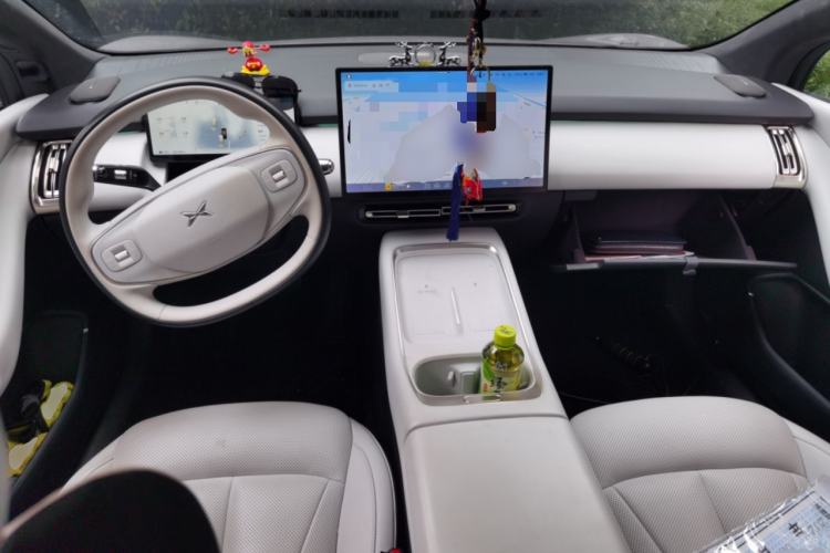 Used XPeng P7+ 2024 Long-Range Max Center Console