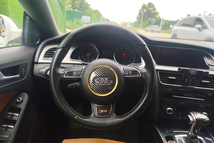 Used Audi A5 2013 Sportback 40 TFSI quattro Steering Wheel