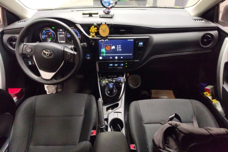 Used Toyota Levin 2017 Revised Dual-Engine 1.8H GS E-CVT Elite Sunroof Version China V Standard Center Console