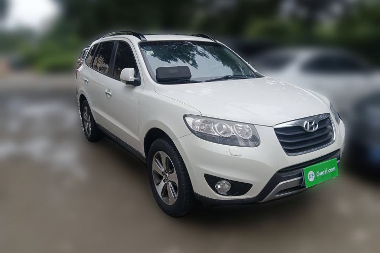 Used Hyundai Santa Fe Classic 2012 2.4 Ultimate Edition 7-Seater Four-Wheel Drive