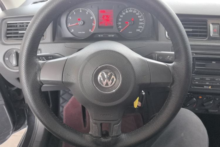 Used Volkswagen Santana 2015 1.6L Manual Fashion Edition Steering Wheel