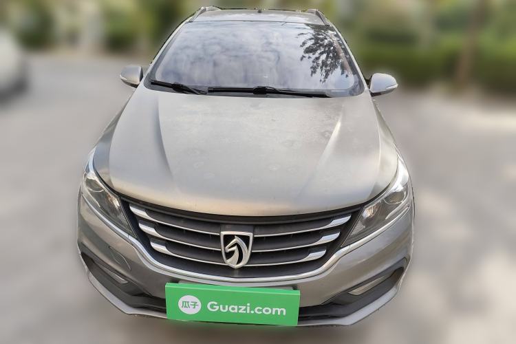 Used Baojun 310W 2017 1.5L Manual Fashion Model China V