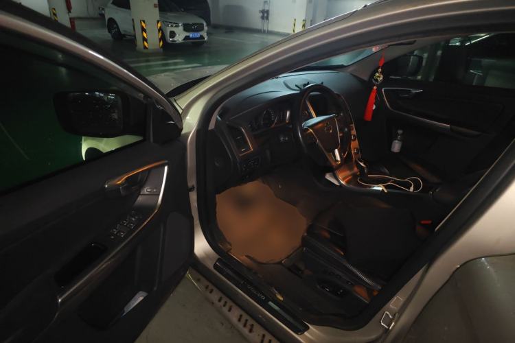 Used Volvo XC60 2017 T5 Smart Upgrade Edition