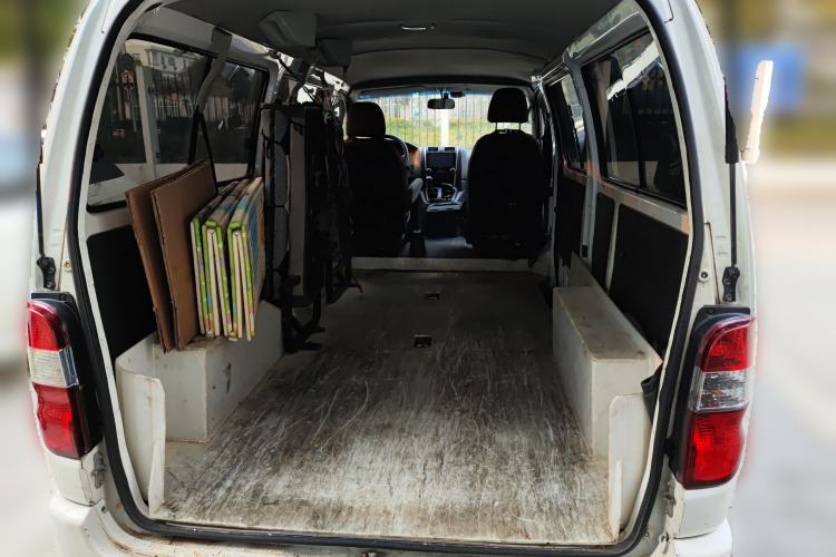 Used Jinbei Express 2017 2.0L Standard Version V19