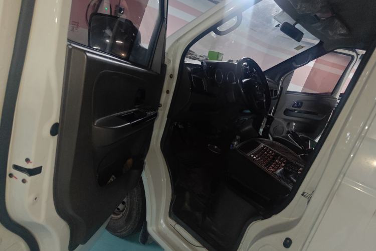 Used Dongfeng Yufeng EM26 
