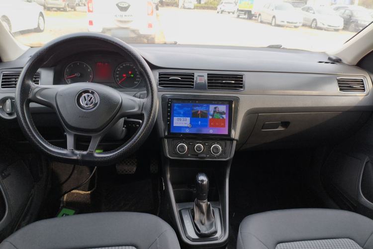 Used Volkswagen Santana 2016 1.6L Automatic Fashion Edition