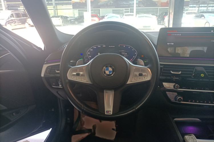 Used BMW 5 Series 2022 Second Facelift 530Li Leading Edition M Sport Package
