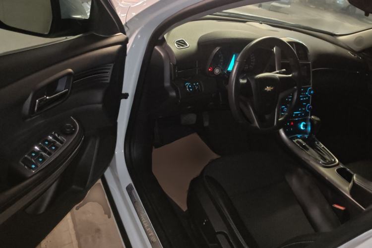 Used Chevrolet Malibu 2014 1.6T Automatic Comfort Edition Driver Seat