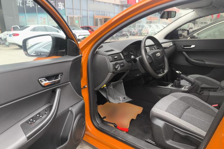 Used Qoros 3 2017 GT 1.6T Manual Enjoyment Model
