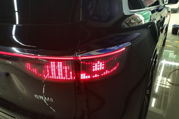 Used Hima AITO M8 2025 Extended-Range Max+ Version 53.4 kWh 6-Seater Edition Exterior 3