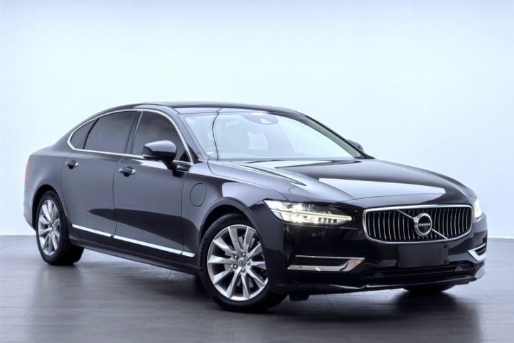 Used Volvo S90 New Energy 2020 T8 e-Drive Hybrid – Zhiyi Luxury Edition Exterior 1