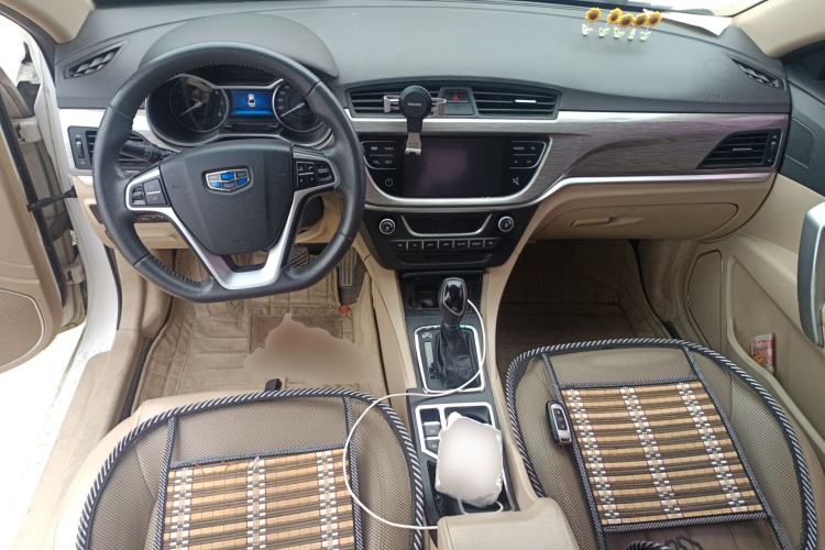 Used Geely Auto Emgrand 2017 Sedan Million Edition 1.5L CVT Luxury Model Center Console