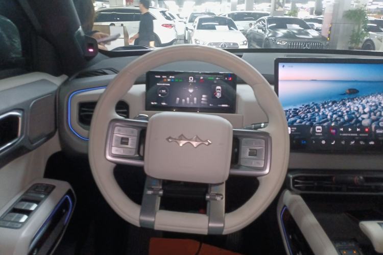 Used Formula Leopard Titanium 3 2025 Model Facelifted 501 km Four-Wheel Drive Drone Edition