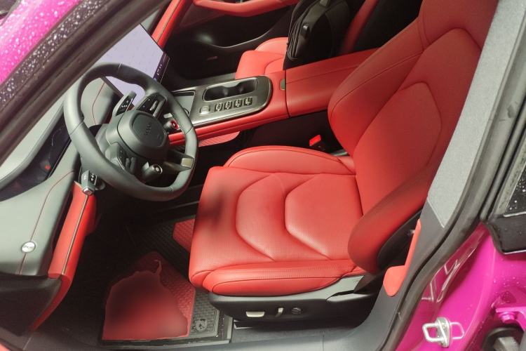 Used Xiaomi Auto SU7 2024 Rear-Drive Ultra-Long Range Advanced Pro-Level Intelligent Driving Version Left Front Seat