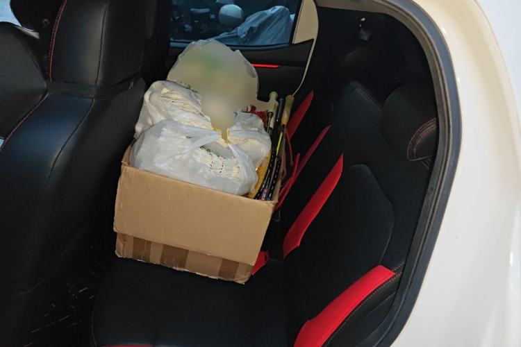 Used Dongfeng NAMMI BOX 2022 Chasing Wind Edition 331 km Standard Model Left Rear Seat