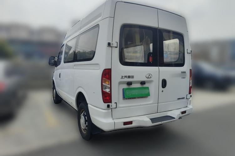 Used SAIC MAXUS Xintu V80 2018 2.5T 6-Speed Manual Aoyuntong Short Wheelbase Mid-Height 5-6 Seater