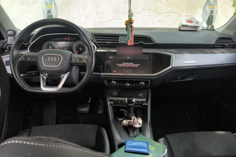 Used Audi Q3 2022 35 TFSI Fashion Dynamic Model