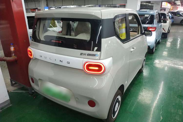 Used Wuling Hongguang MINIEV 2024 3rd Generation 215km Youth Edition
