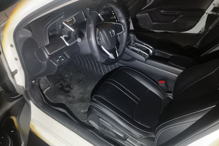 Used Honda Civic 2019 220TURBO CVT Dynamic Edition China VI Driver Seat