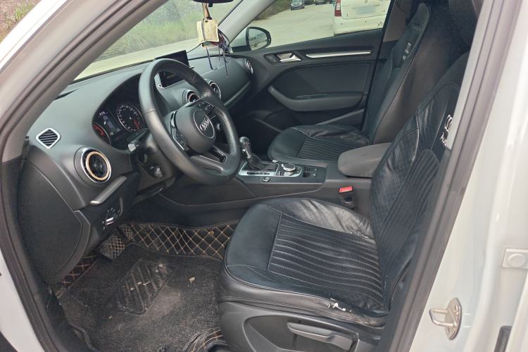 Used Audi A3 2020 Restyled Sportback 35 TFSI Entry-Level China VI Emission Standard Left Front Seat