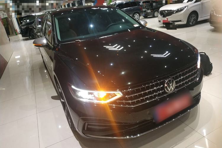 Used Volkswagen Magotan 2026 30 Million Vehicles Selected Model 380TSI DSG Luxury Edition