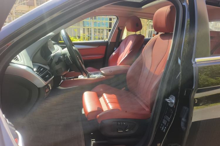 Used BMW X6 2016 xDrive35i Base Model Middle East Left Front Seat