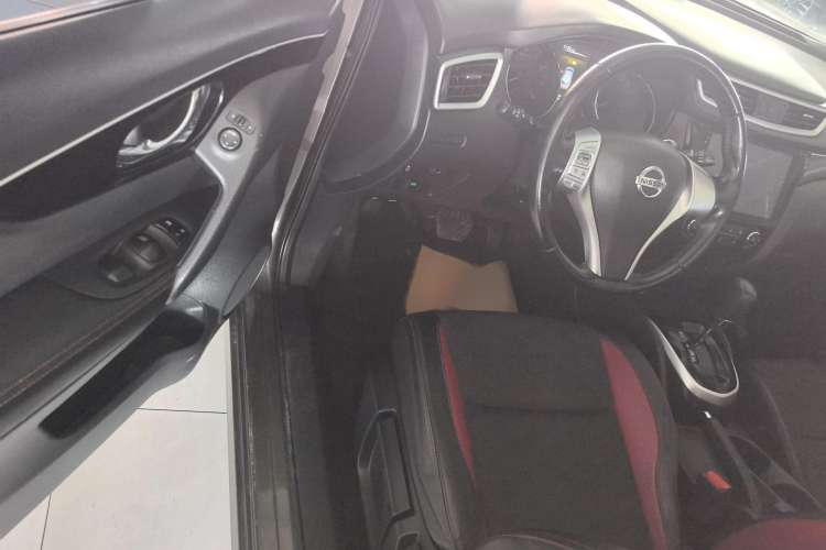 Used Nissan Qashqai 2016 2.0L CVT Luxury Edition
