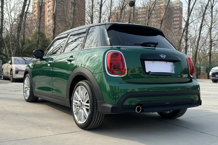 Used MINI MINI 2022 Updated 1.5T COOPER Classic Edition Five-Door Version
