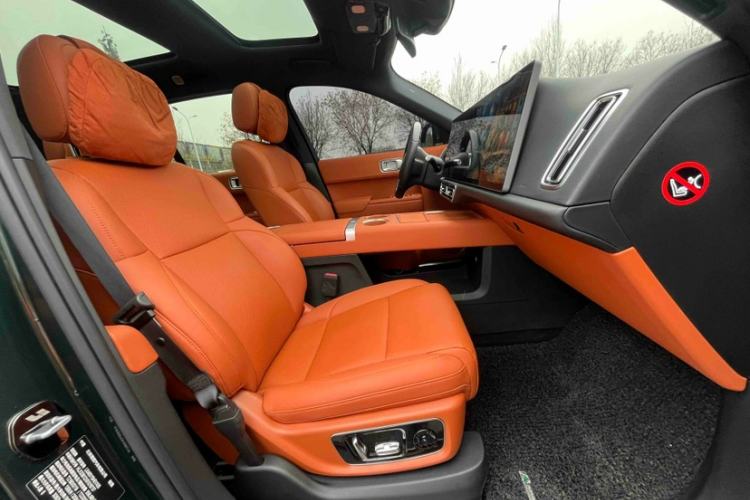 Used Li Auto L8 2023 Pro Model Interior 12