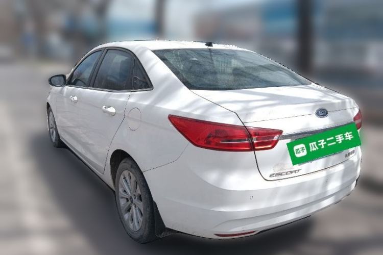 Used Ford Escort 2015 1.5L Manual Fashion Edition