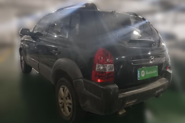 Used Hyundai Tucson 2009 2.0L Automatic Two-Wheel Drive with Sunroof